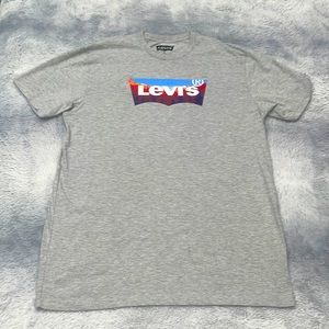 NWOT Men’s Levi’s Gray XL Shirt